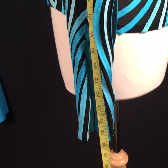 Women’s Top Can be worn as a Blouse or a jacket - Picture 6 of 12